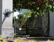 St. Josefskapelle im Mai – Symbol-Monat mit Kastanienblüte