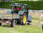 Traktor-Geschicklichkeits-Fahren – Der Star war ein „Lindner Unitrac“