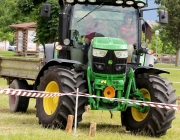 Traktor-Geschicklichkeits-Fahren – Der Star war ein „Lindner Unitrac“