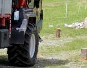 Traktor-Geschicklichkeits-Fahren – Der Star war ein „Lindner Unitrac“