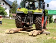 Traktor-Geschicklichkeits-Fahren – Der Star war ein „Lindner Unitrac“