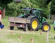 Traktor-Geschicklichkeits-Fahren – Der Star war ein „Lindner Unitrac“