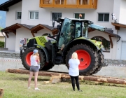 Traktor-Geschicklichkeits-Fahren – Der Star war ein „Lindner Unitrac“