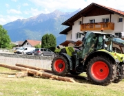 Traktor-Geschicklichkeits-Fahren – Der Star war ein „Lindner Unitrac“