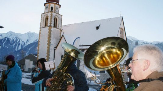 Bilderbuch-Wetter beim Silvesterblasen 2010, Foto: Knut Kuckel