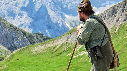 Almhirt Norbert Kluckner beim Viehauftrieb ins Felderer Tal, Foto: Michael Sonnweber