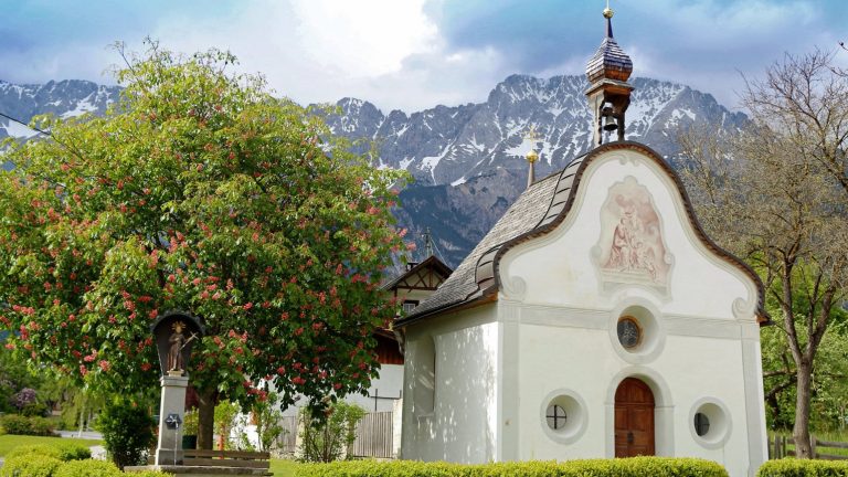 Die St. Josefskapelle zur Kastanienbaumblüte, Foto: Knut Kuckel