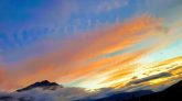 Sonnenaufgang in Mieming mit Blick auf die Hohe Munde. Foto: Knut Kuckel
