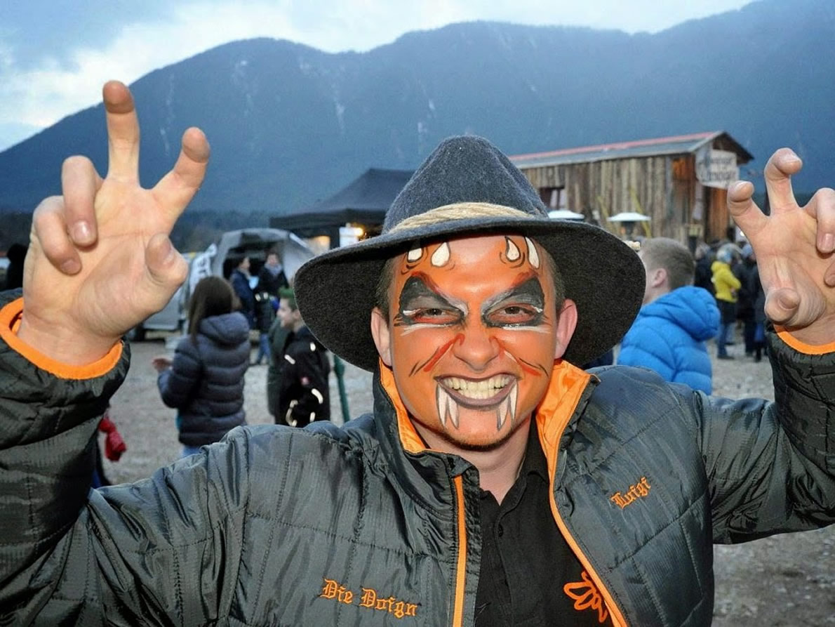 Fasnacht in Mieming 2018, am Badeseeparkplatz in See. Foto: Mieming.online